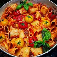 pasta with tomato sauce